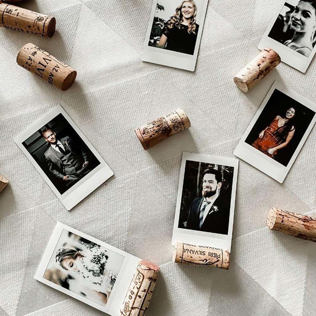 Förvandla din fest med din instax-kamera genom att skriva ut dina instaxfoton för festen